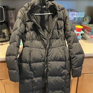The North Face Women's Dark Gray Puffer Jacket